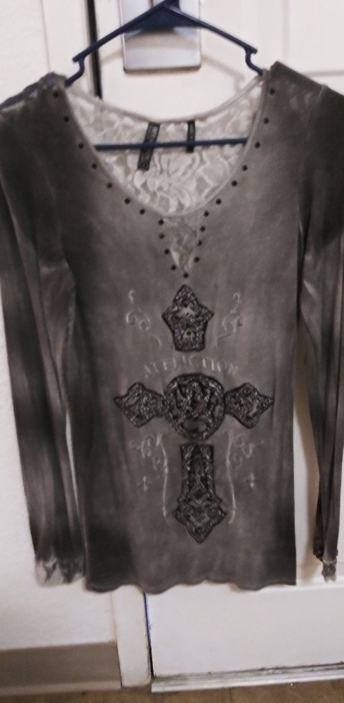 Like new Affliction Shirt